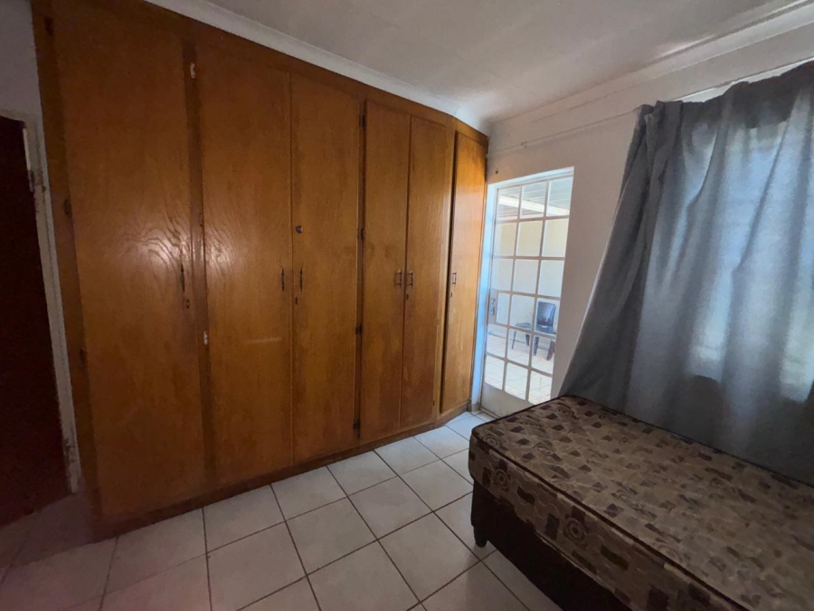 5 Bedroom Property for Sale in Willows Free State